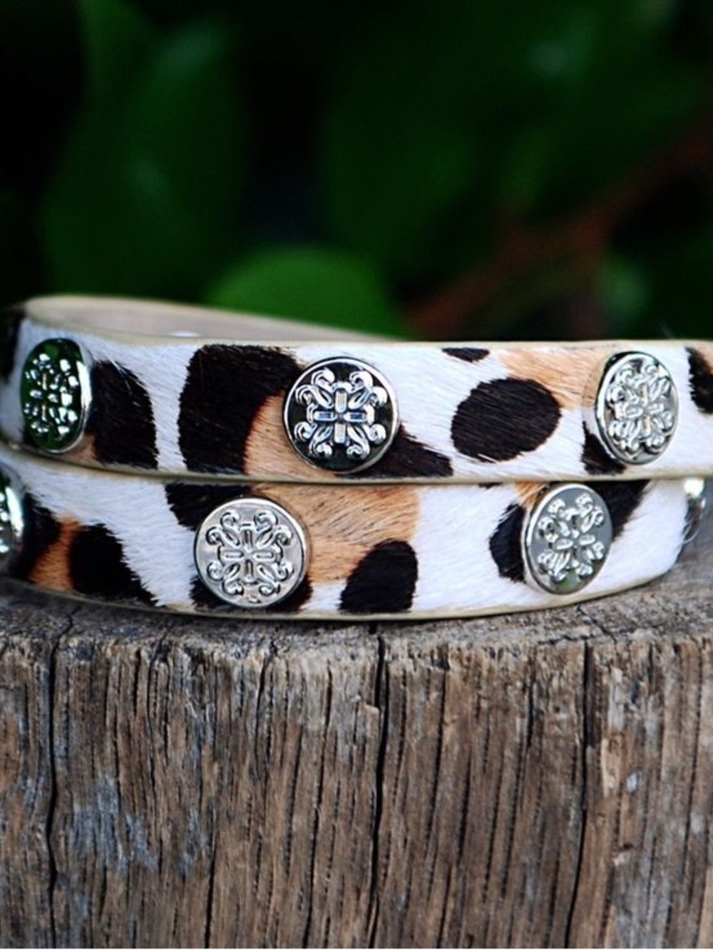 Rustic Cuff Meagen Calfskin
Double Wrap Bracelet